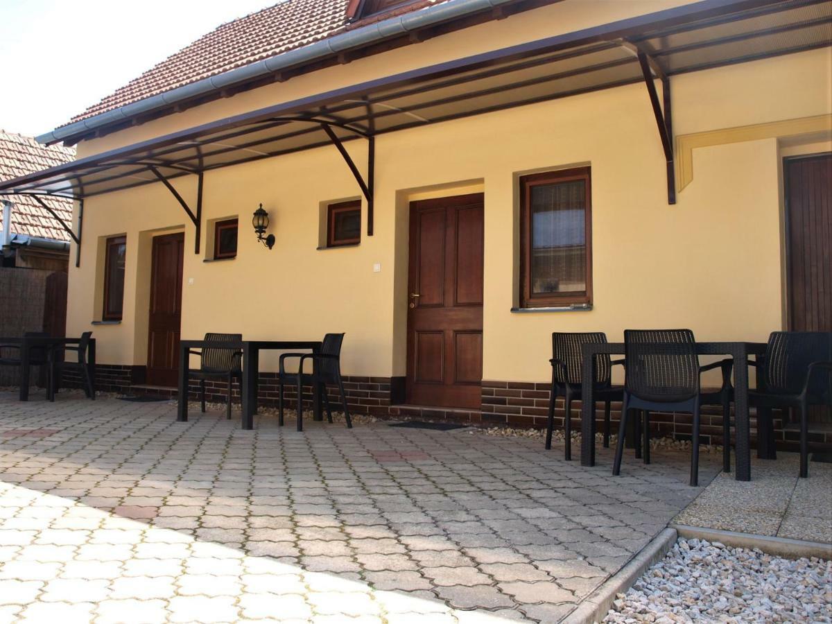 Apartmany Judita Kissová Veľký Meder Esterno foto