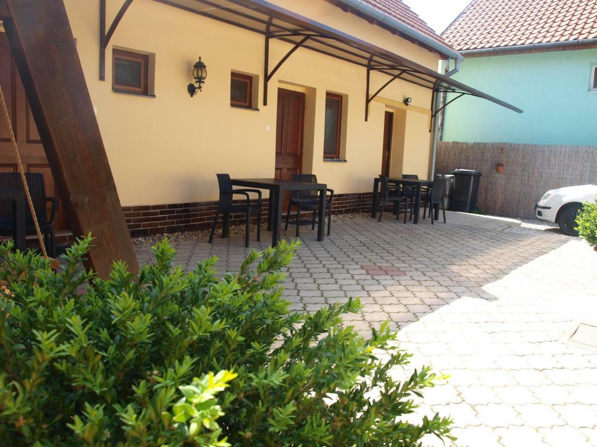 Apartmany Judita Kissová Veľký Meder Esterno foto